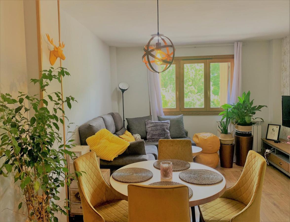 Апартаменты Apartamento Ibon Бенаске Экстерьер фото